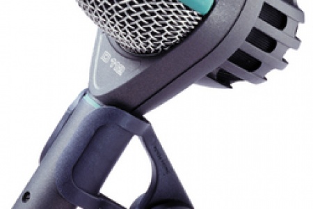 AKG D112